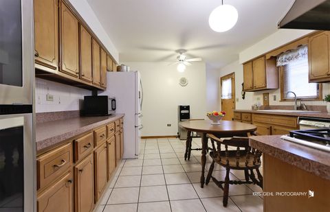 Tiny photo for 20W371 Diversey Avenue, Addison, IL 60101 (MLS # 12579921)