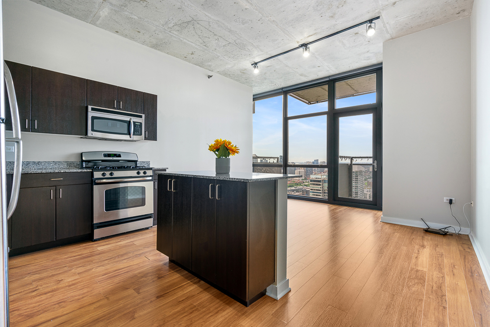 235 W Van Buren Street 3807