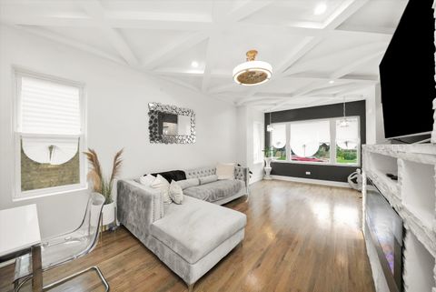 Tiny photo for 3715 Euclid Avenue, Berwyn, IL 60402 (MLS # 12489905)