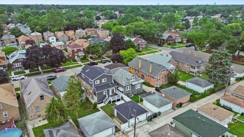 Tiny photo for 3715 Euclid Avenue, Berwyn, IL 60402 (MLS # 12489905)