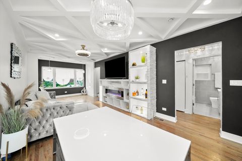 Tiny photo for 3715 Euclid Avenue, Berwyn, IL 60402 (MLS # 12489905)