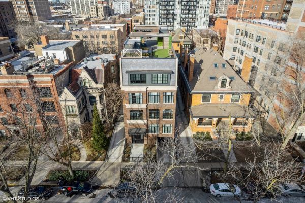 454 W Barry Avenue 1