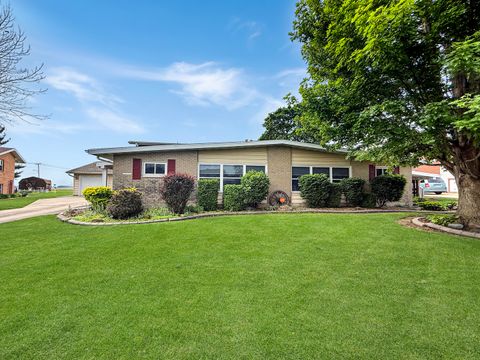 Tiny photo for 1616 Golfview Circle, Rantoul, IL 61866 (MLS # 12652681)