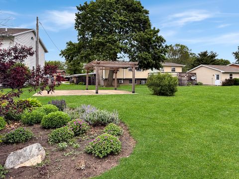 Tiny photo for 1616 Golfview Circle, Rantoul, IL 61866 (MLS # 12652681)