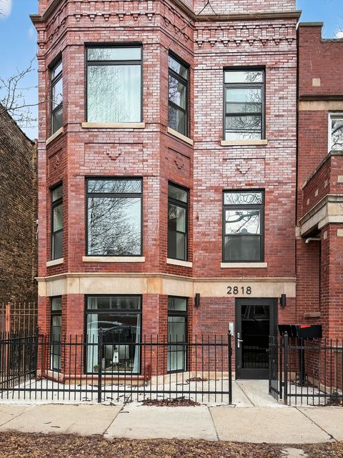 2818 W Fletcher Street B Chicago IL 60618