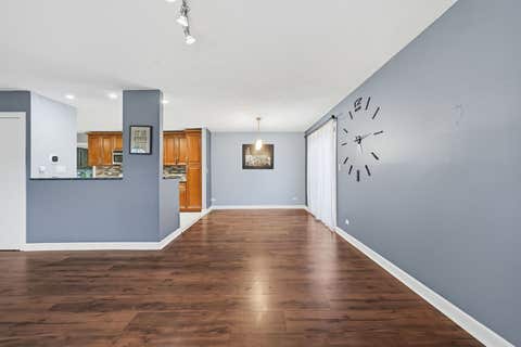 Tiny photo for 15348 Meadow Court #D, Oak Forest, IL 60452 (MLS # 12670179)
