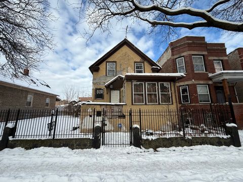 Photo of 4940 W Superior Street, Chicago, IL 60644 (MLS # 12530418)