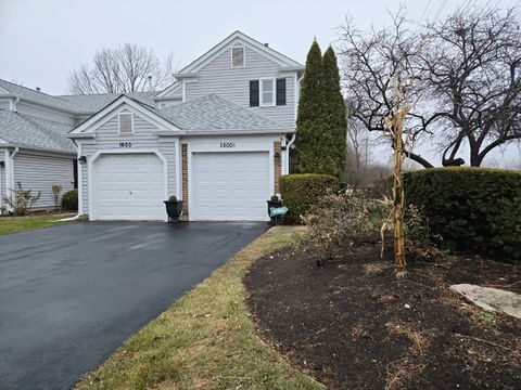 A home in Elk Grove Village