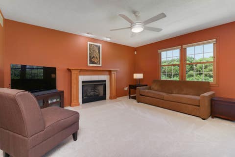 Tiny photo for 62 Vermont Avenue, Bloomington, IL 61701 (MLS # 12689396)