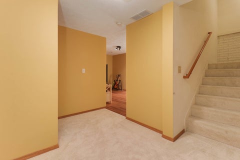 Tiny photo for 62 Vermont Avenue, Bloomington, IL 61701 (MLS # 12689396)