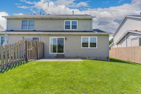 Tiny photo for 62 Vermont Avenue, Bloomington, IL 61701 (MLS # 12689396)