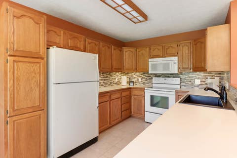 Tiny photo for 62 Vermont Avenue, Bloomington, IL 61701 (MLS # 12689396)