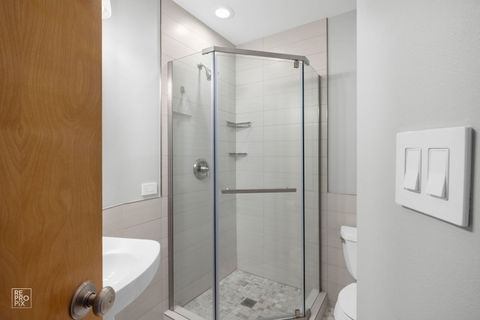 Tiny photo for 3325 N Lincoln Avenue #302, Chicago, IL 60657 (MLS # 12635825)