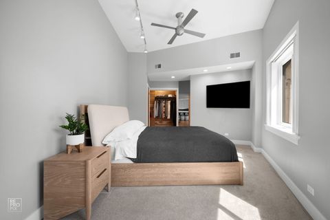 Tiny photo for 3325 N Lincoln Avenue #302, Chicago, IL 60657 (MLS # 12635825)