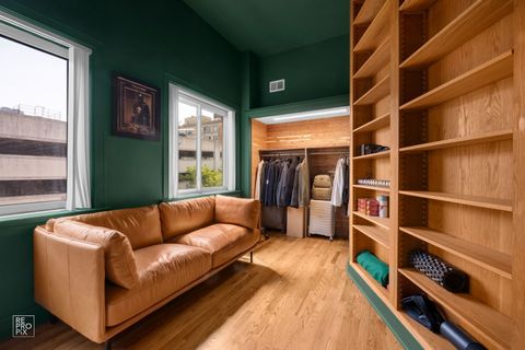 Tiny photo for 3325 N Lincoln Avenue #302, Chicago, IL 60657 (MLS # 12635825)