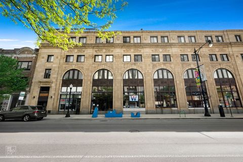 Tiny photo for 3325 N Lincoln Avenue #302, Chicago, IL 60657 (MLS # 12635825)