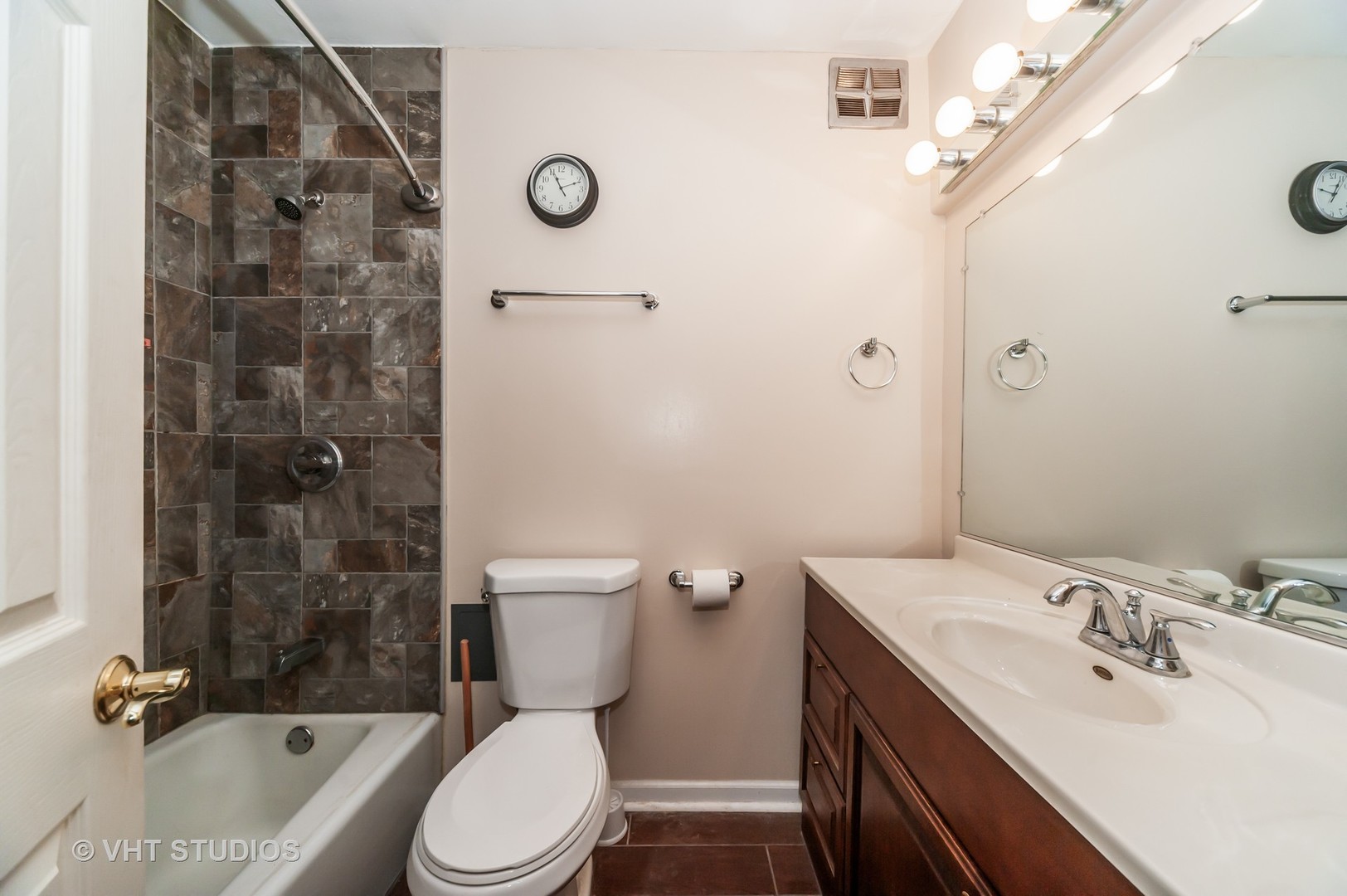 7061 N Kedzie Avenue 1409