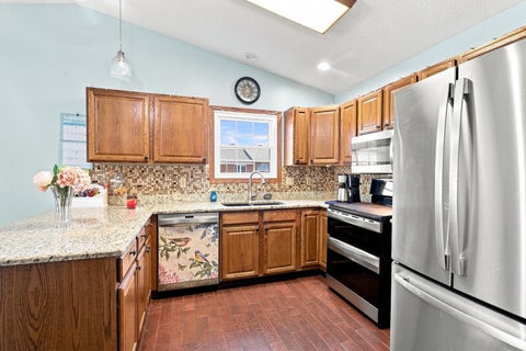 Tiny photo for 2615 W 63rd Street #2615, Davenport, IA 52806 (MLS # 12759080)