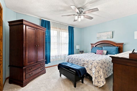 Tiny photo for 2615 W 63rd Street #2615, Davenport, IA 52806 (MLS # 12759080)