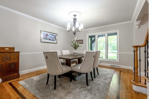 Tiny photo for 28588 N Tanglewood Court, Libertyville, IL 60048 (MLS # 12664338)