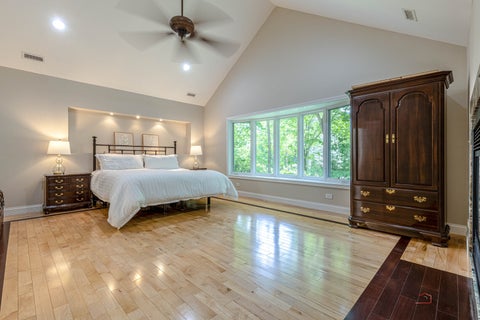 Tiny photo for 28588 N Tanglewood Court, Libertyville, IL 60048 (MLS # 12664338)