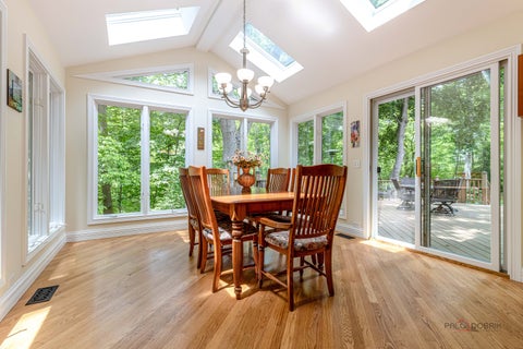 Tiny photo for 28588 N Tanglewood Court, Libertyville, IL 60048 (MLS # 12664338)