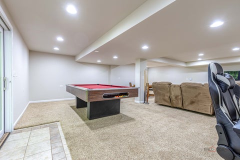 Tiny photo for 28588 N Tanglewood Court, Libertyville, IL 60048 (MLS # 12664338)