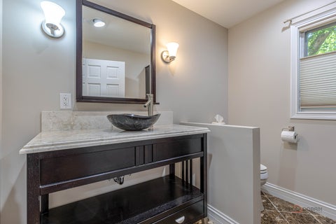 Tiny photo for 28588 N Tanglewood Court, Libertyville, IL 60048 (MLS # 12664338)