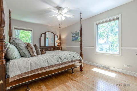Tiny photo for 28588 N Tanglewood Court, Libertyville, IL 60048 (MLS # 12664338)