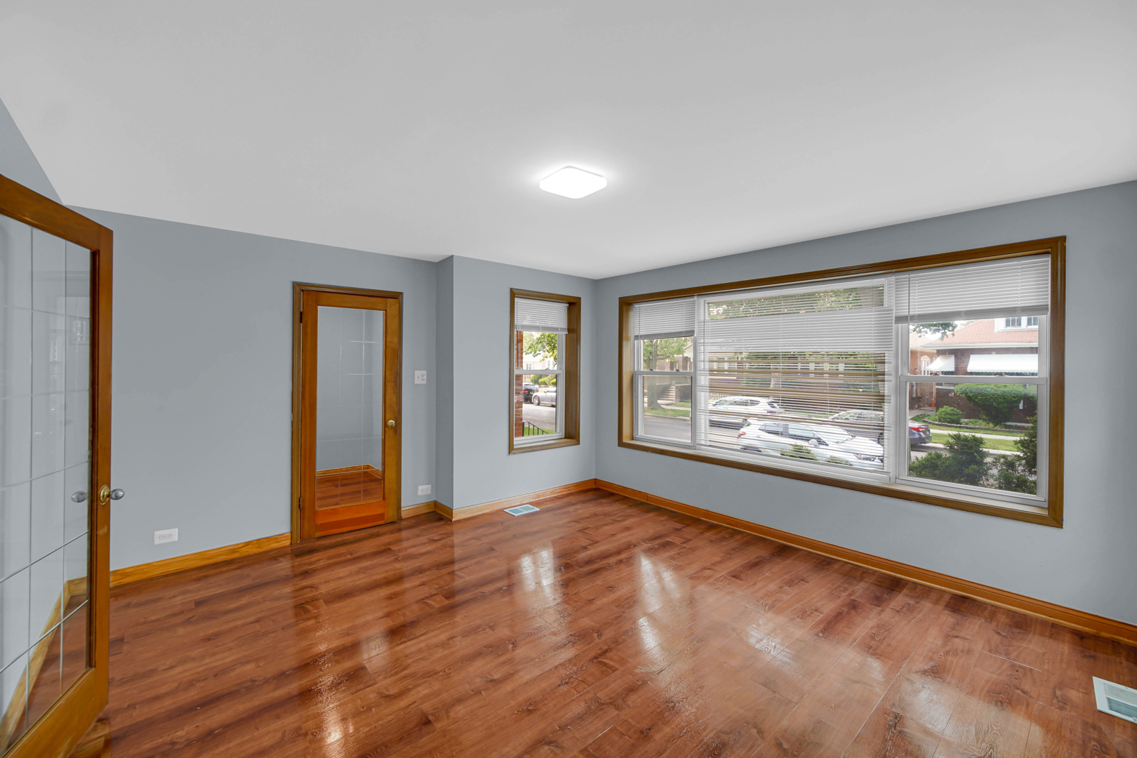 1515 E 85th Street
