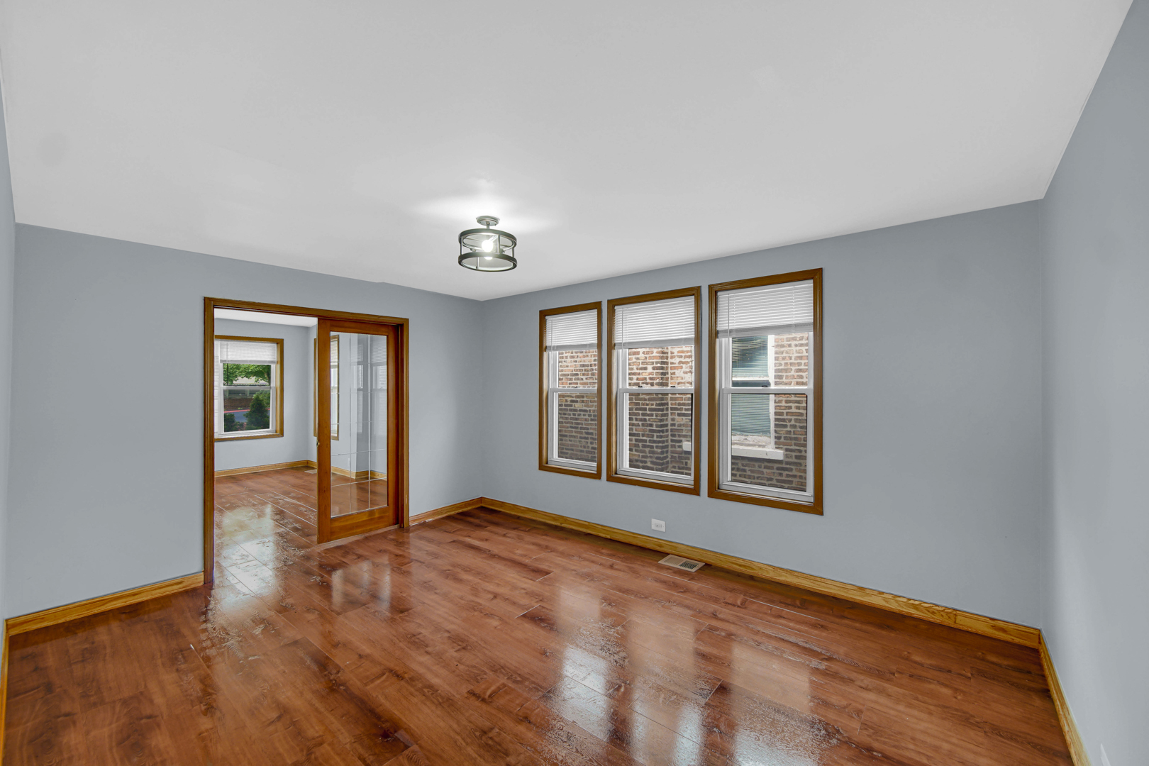 1515 E 85th Street