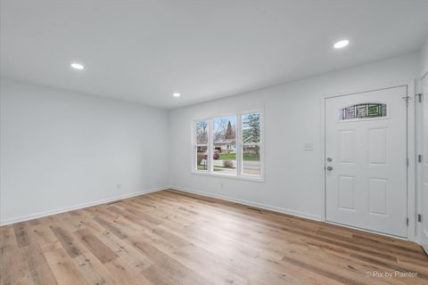 Tiny photo for Crystal Lake, IL 60014 (MLS # 12603291)