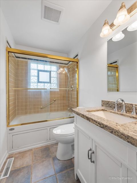 Tiny photo for Crystal Lake, IL 60014 (MLS # 12603291)