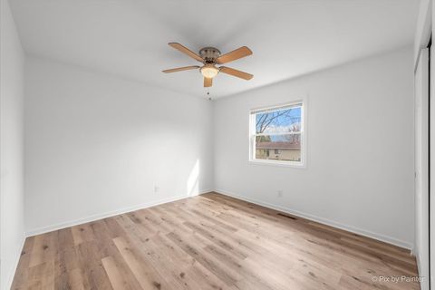 Tiny photo for Crystal Lake, IL 60014 (MLS # 12603291)