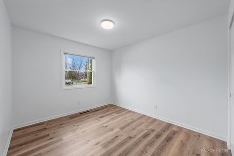 Tiny photo for Crystal Lake, IL 60014 (MLS # 12603291)