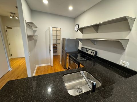 Tiny photo for 680 S Federal Street #903, Chicago, IL 60605 (MLS # 12487325)