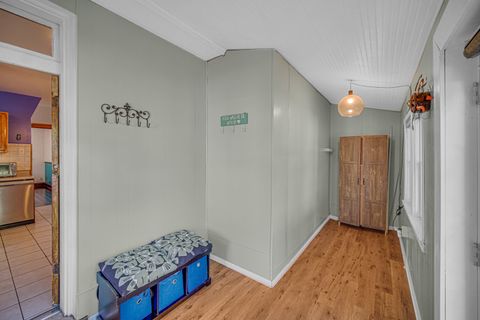 Tiny photo for 6254 N NAGLE Avenue, Chicago, IL 60646 (MLS # 12467703)