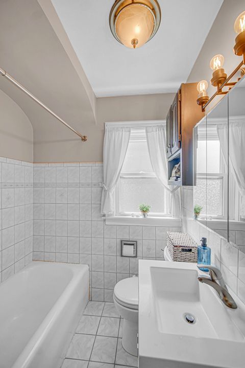 Tiny photo for 6254 N NAGLE Avenue, Chicago, IL 60646 (MLS # 12467703)