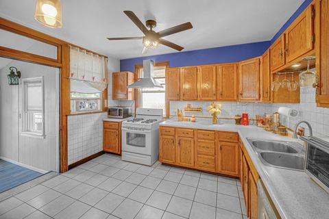 Tiny photo for 6254 N NAGLE Avenue, Chicago, IL 60646 (MLS # 12467703)