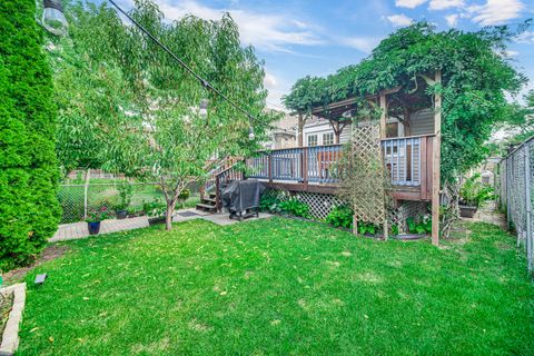 Tiny photo for 6254 N NAGLE Avenue, Chicago, IL 60646 (MLS # 12467703)