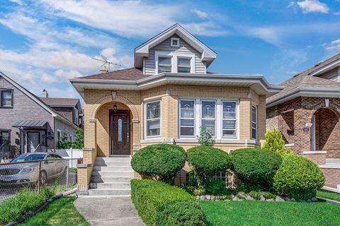 Photo of 6254 N NAGLE Avenue, Chicago, IL 60646 (MLS # 12467703) Photo of 6254 N NAGLE Avenue, Chicago, IL 60646 (MLS # 12467703)
