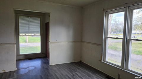 Tiny photo for 205 SHAW Street, Harrisburg, IL 62946 (MLS # EB457508)