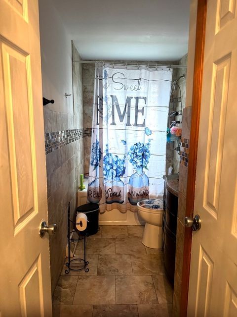 Tiny photo for 14241 S Marquette Avenue, Burnham, IL 60633 (MLS # 12500024)