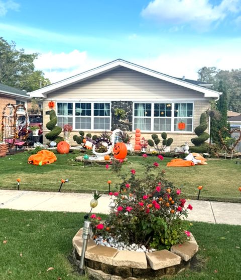 Photo of 14241 S Marquette Avenue, Burnham, IL 60633 (MLS # 12500024)