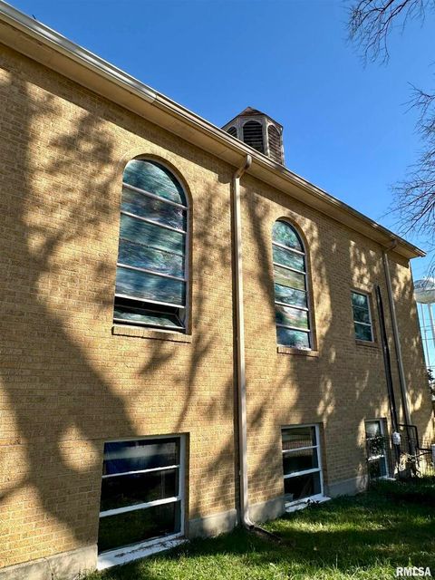 Tiny photo for 120 W POPLAR Street, Noble, IL 62868 (MLS # EB460280)