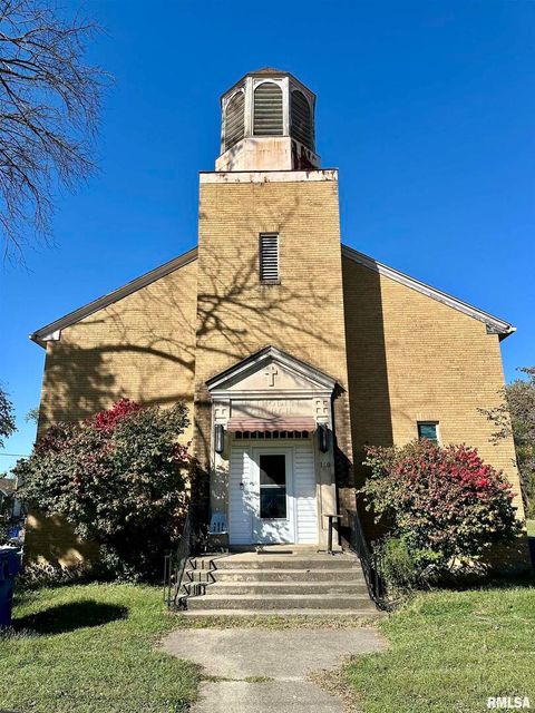 Tiny photo for 120 W POPLAR Street, Noble, IL 62868 (MLS # EB460280)