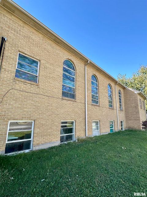 Tiny photo for 120 W POPLAR Street, Noble, IL 62868 (MLS # EB460280)