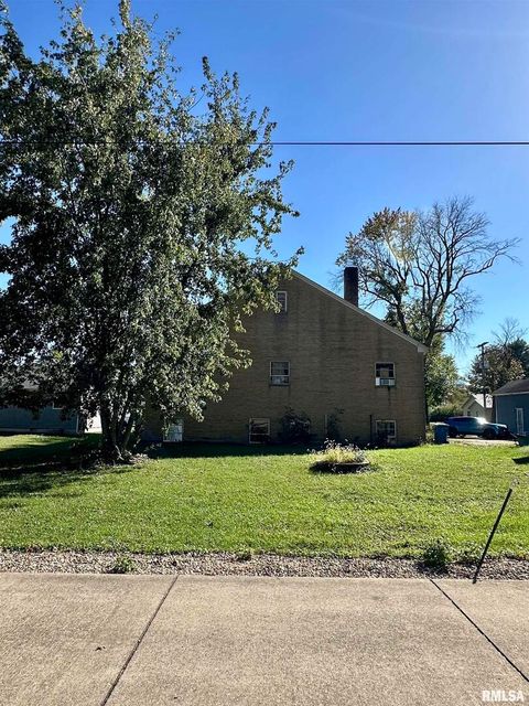 Tiny photo for 120 W POPLAR Street, Noble, IL 62868 (MLS # EB460280)