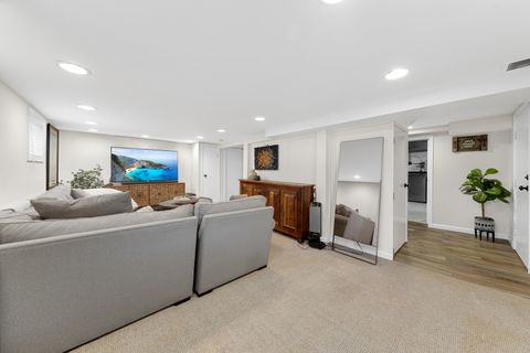 Tiny photo for 252 sunset Avenue, Glen Ellyn, IL 60137 (MLS # 12626927)