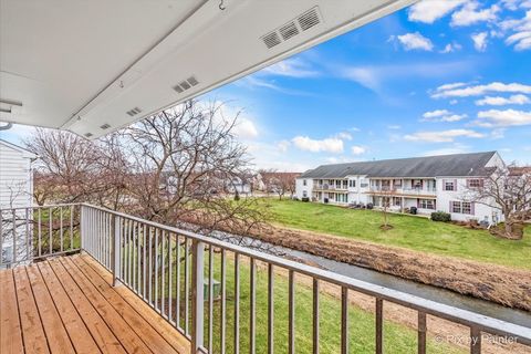 Tiny photo for 20 Coolidge Court #B, Streamwood, IL 60107 (MLS # 12496912)